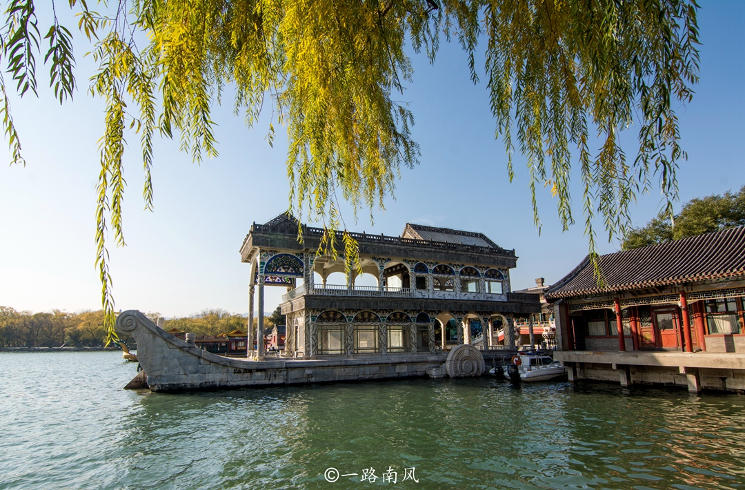 北京知名皇家湖泊，不叫北京湖，却叫昆明湖，仿杭州西湖打造